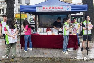 明日湖人vs鹈鹕：詹姆斯出战成疑 浓眉&范德比尔特大概率出战